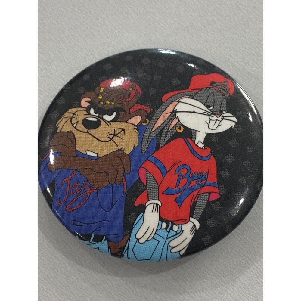 Vintage 1993 Warner Bros. Hip Hop Taz & Bugs Bunny Gansta Pin Button Pinback